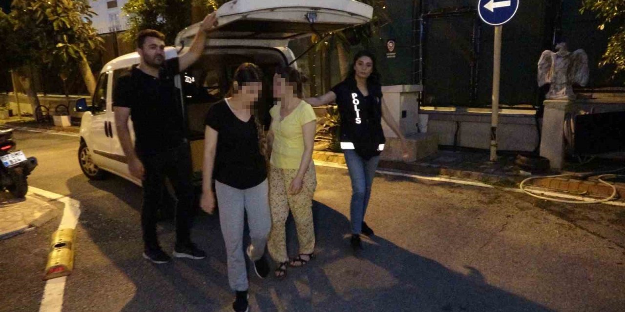 Hırsızlık İçin Girdikleri Evde Ev Sahibiyle Karşılaştılar, Çığlık Çığlığa Kaçtılar