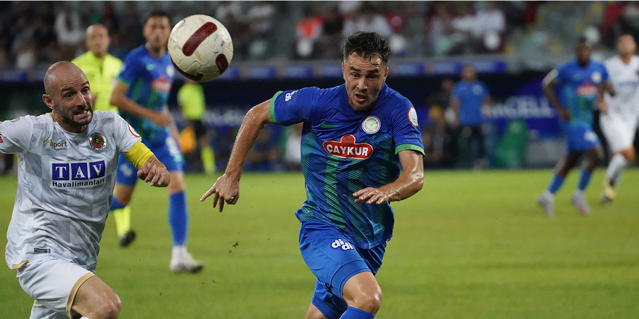 Ömer Erdoğan: "Çok kötü bir zeminde maç oynandı"