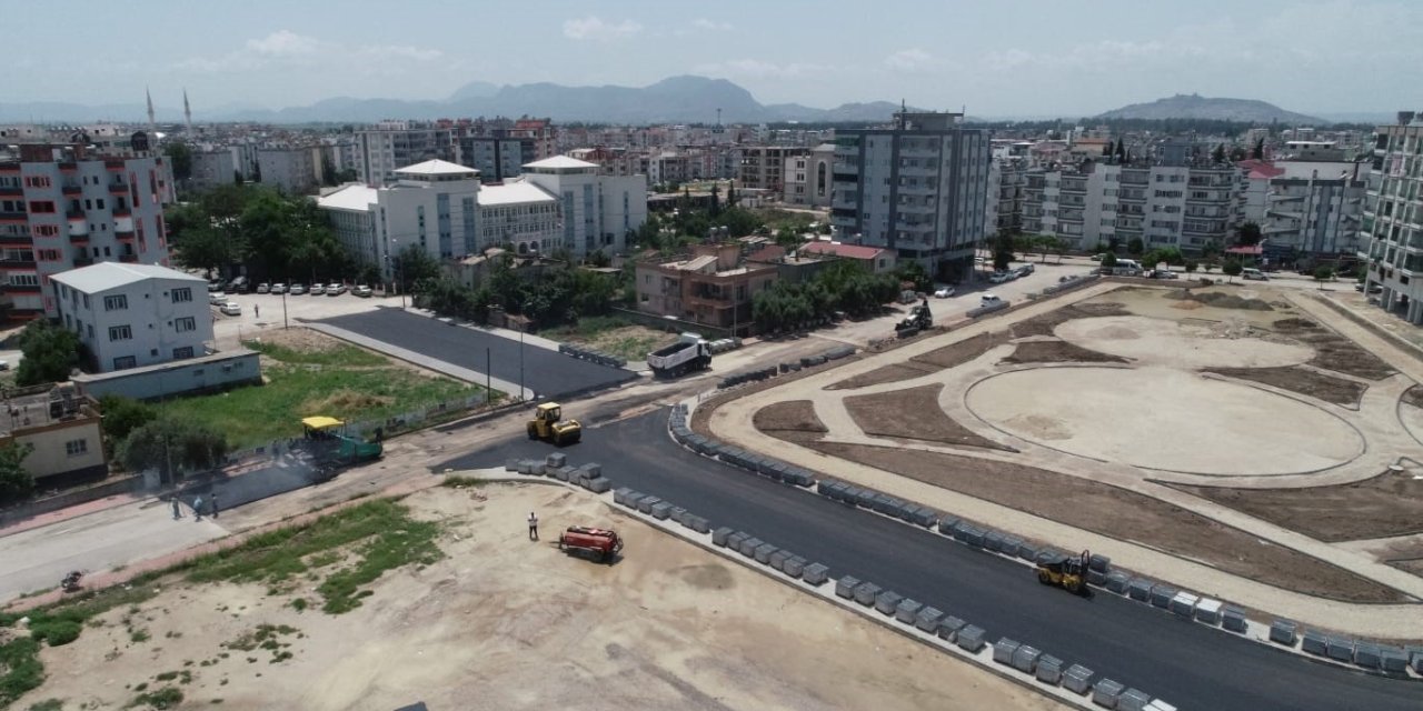 Ceyhan’da Yeni Açılan Cadde Asfaltlandı