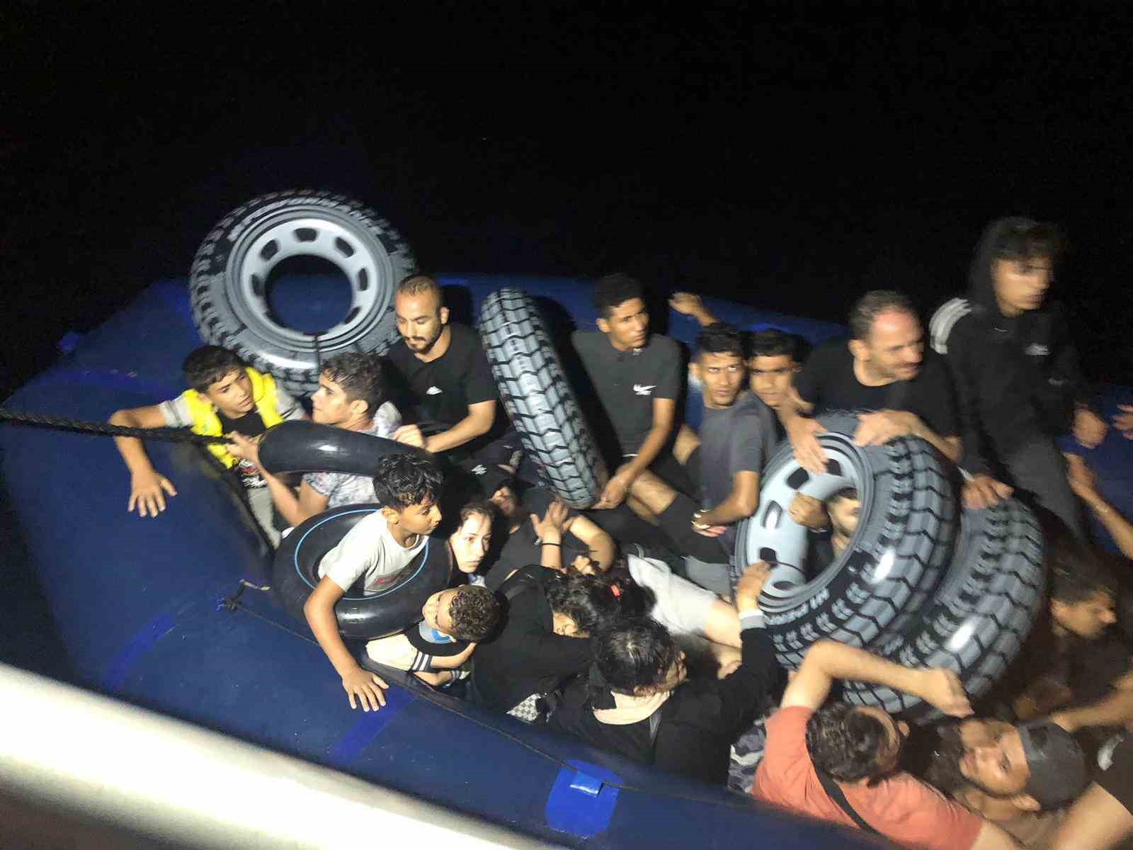 49 düzensiz göçmen yakalandı, 2’si kurtarıldı