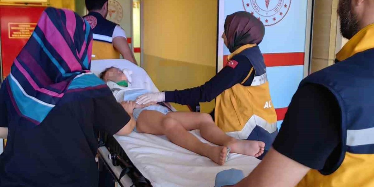 Merdiven Boşluğuna Düşen Çocuk Ağır Yaralandı