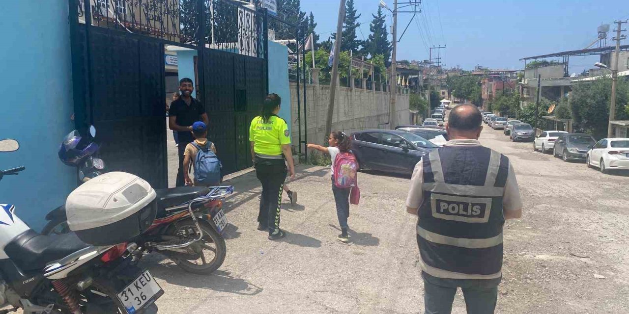 İskenderun’da Okul Çevrelerinde Güvenlik Denetimi Gerçekleştirildi