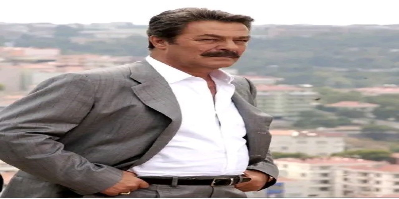 Usta Oyuncu Kadir İnanır Tekrar Hastaneye Kaldırıldı