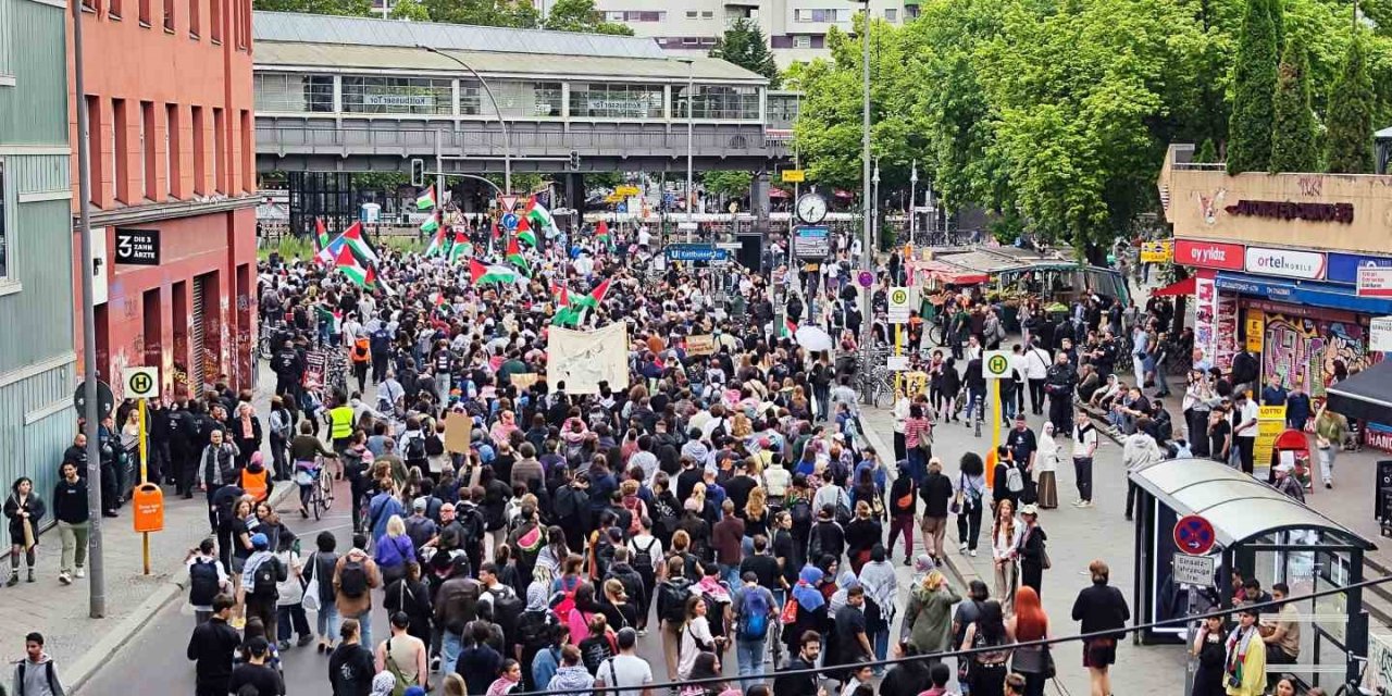 İsrail’in Refah’a Yönelik Saldırıları Berlin’de Protesto Edildi