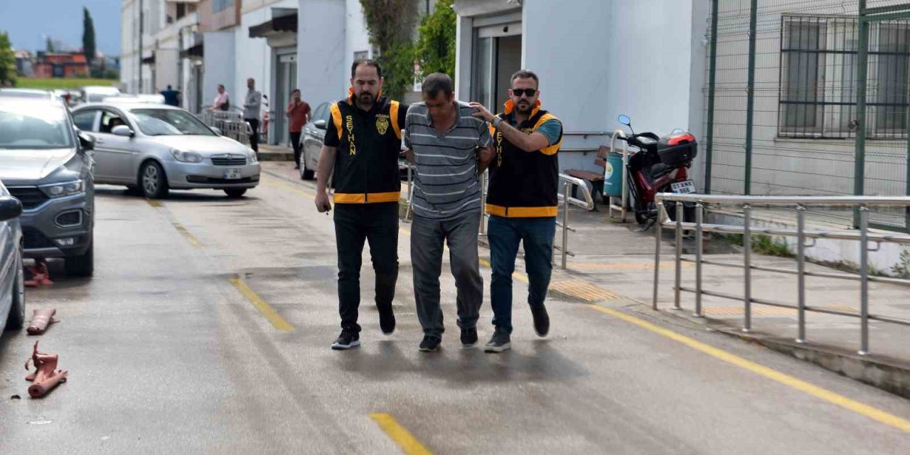 Seyhan Polisi Toprağa Gömülen Silahları Buldu