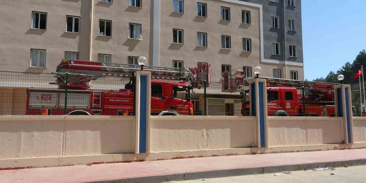 Çanakkale’de Kız Öğrenci Yurdunda Korkutan Yangın