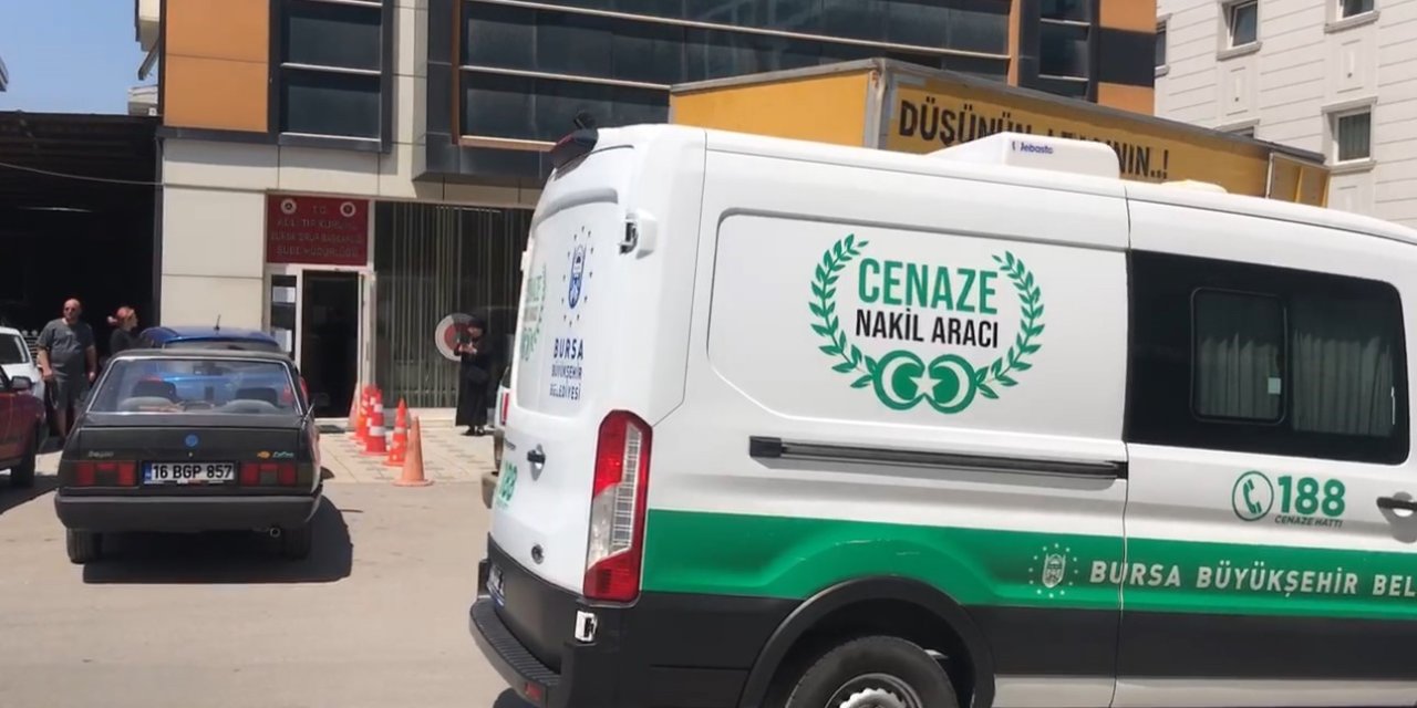 Cani Baba, Kahvaltı Sofrasında 3 Çocuğunu Öldürmüş