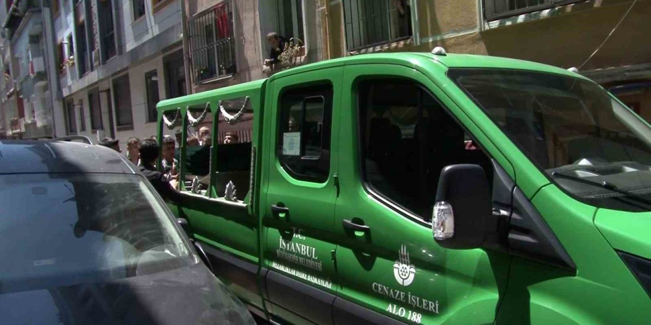 Bayrampaşa’da Polis Memuru Evinde Ölü Bulundu