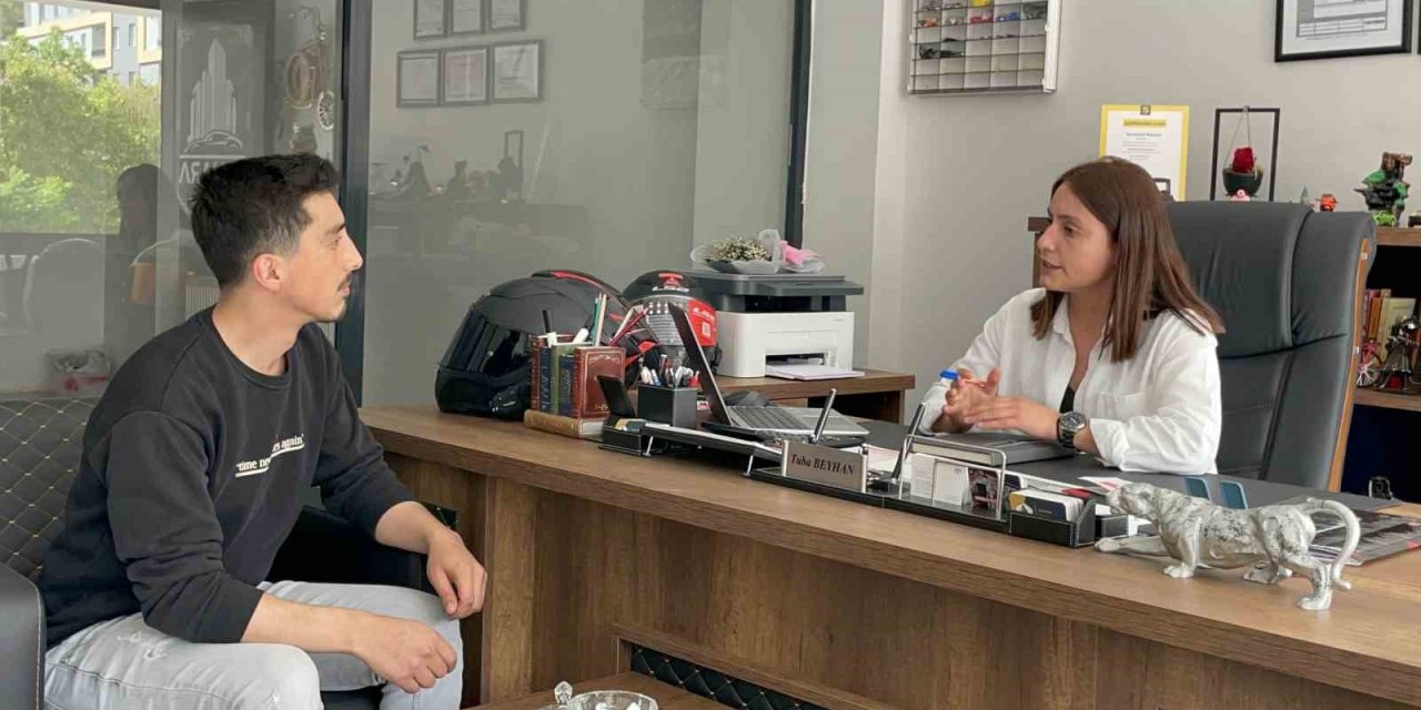 Bitlis’in Tek Kadın Gayrimenkul Danışmanı Başarı Takdir Topluyor