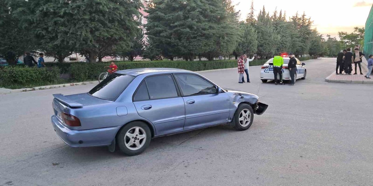 Karaman’da Otomobil Motosikletle Çarpıştı: 1 Yaralı