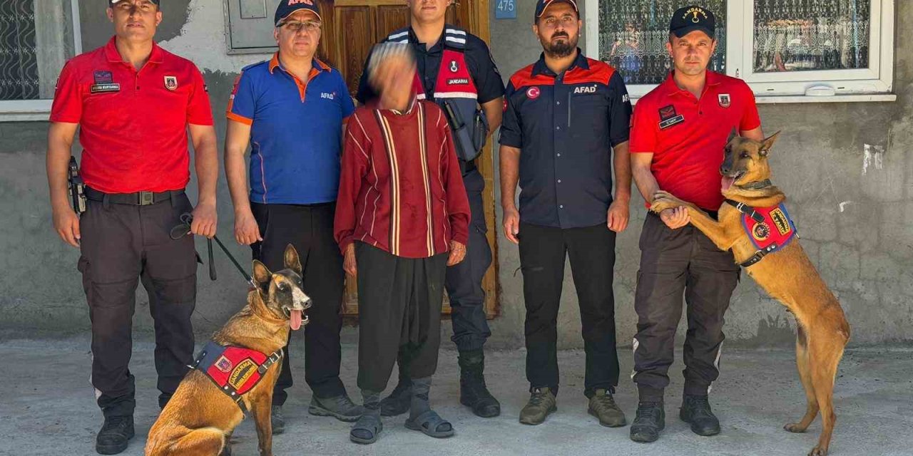 Karaman’da Kaybolan Yaşlı Adamı İz Takip Köpekleri Buldu