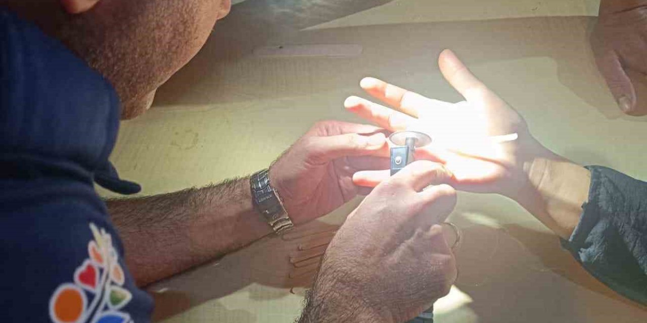 Parmağına Yüzük Sıkışan Vatandaşın İmdadına İtfaiye Yetişti