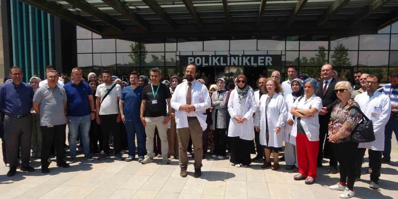 Doktorlardan İsrail’in Filistin’deki Zulmüne Tepki