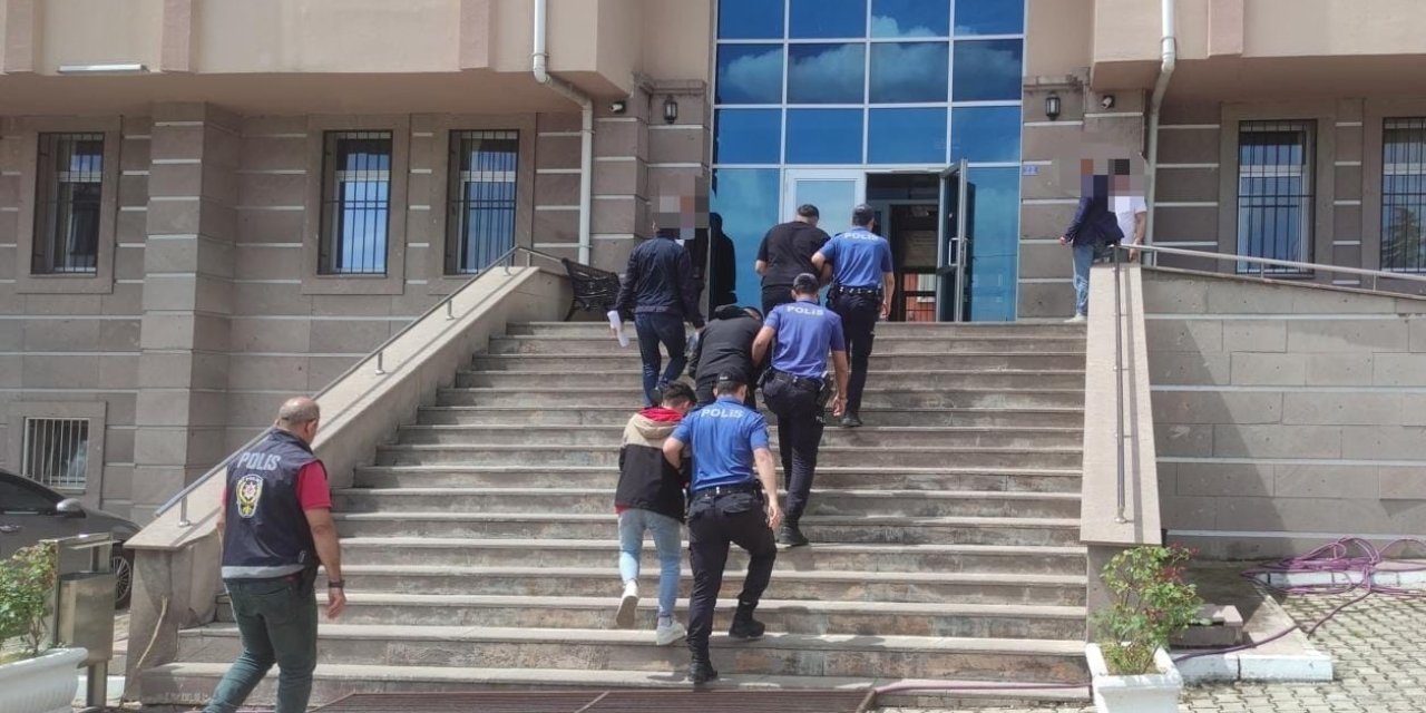 Konya’da 3 Motosiklet Hırsızı Tutuklandı