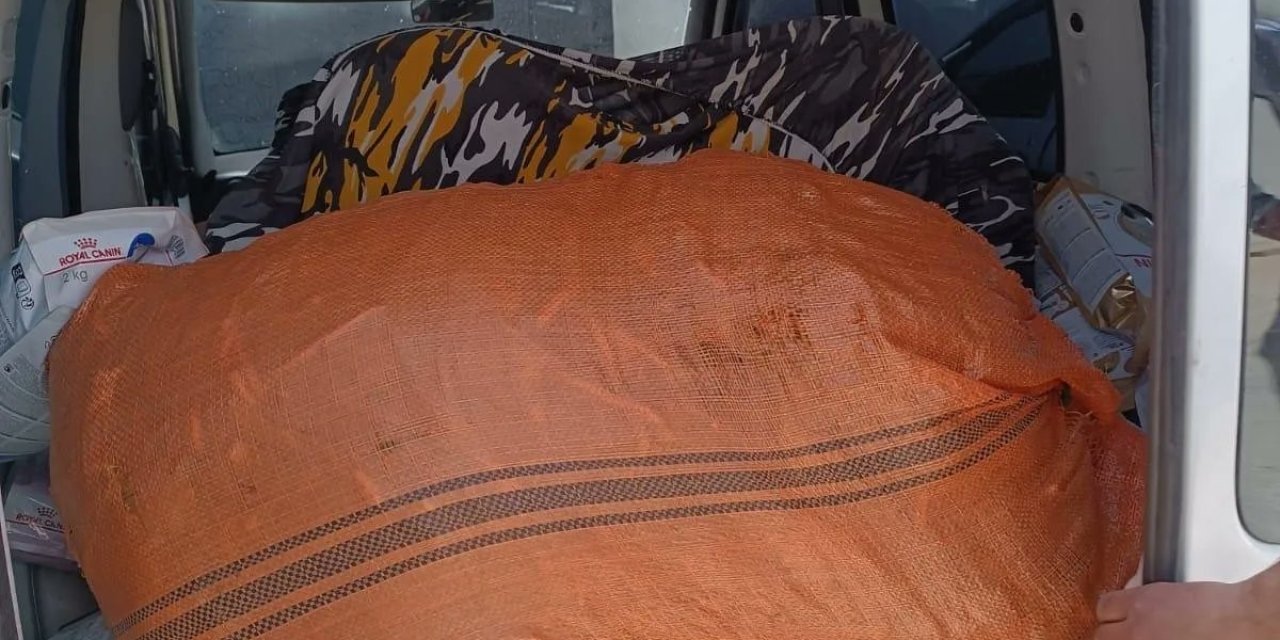 2 Çuval Hakkari Soğanını İran’a Götürmek Üzereyken Yakalandı: 1 Milyon 161 Bin 423 Tl Para Cezası Verildi