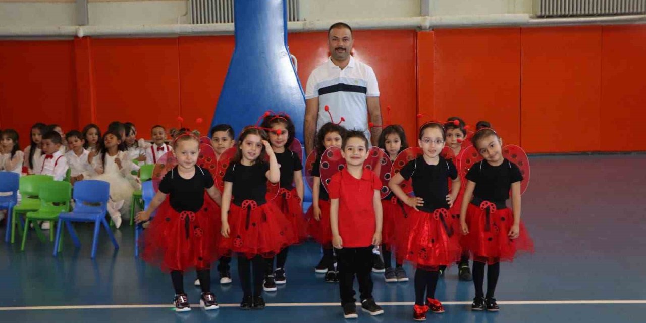 Kaymakam Bilici, Miniklerin Mezuniyet Sevincine Ortak Oldu