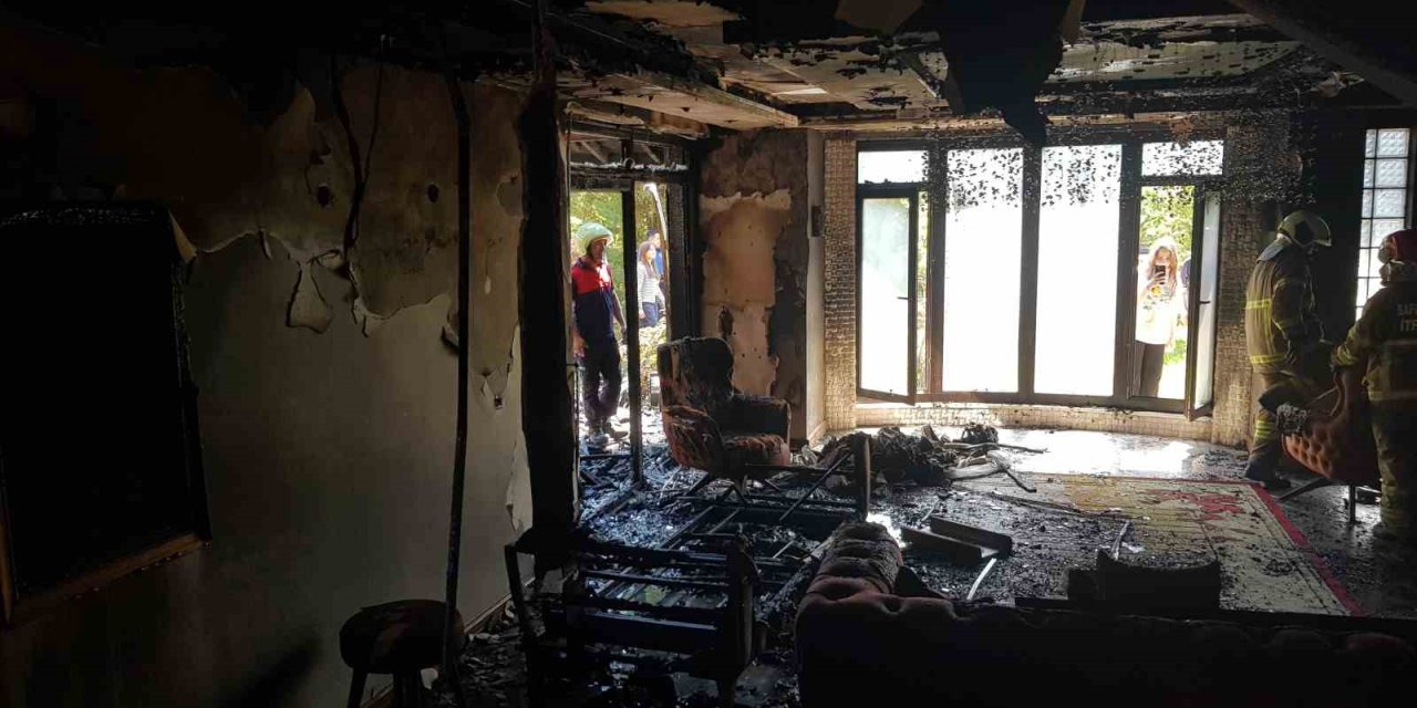 Villada Korkutan Yangın Söndürüldü