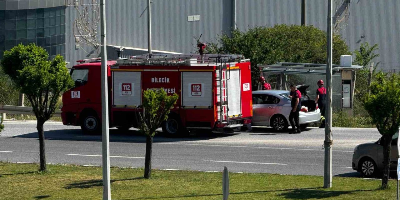 Bilecik’te Elektrikli Bisikletin Devrilmesi Sonucu 2 Kişi Yaralandı