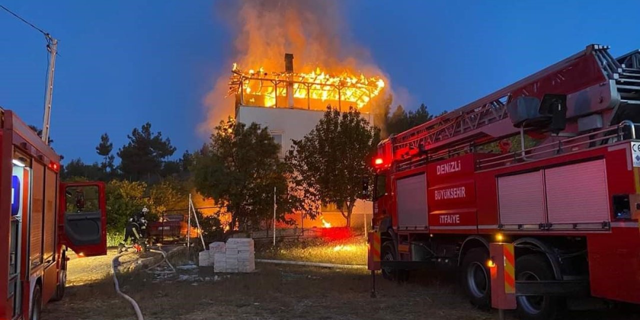 Denizli’de 2 Katlı Binada Çıkan Yangında Bir Kişi Hayatını Kaybetti