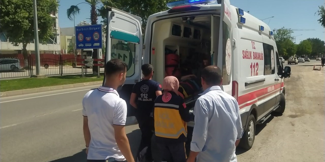 Motosiklet Kazasında 2 Kadın Yaralandı