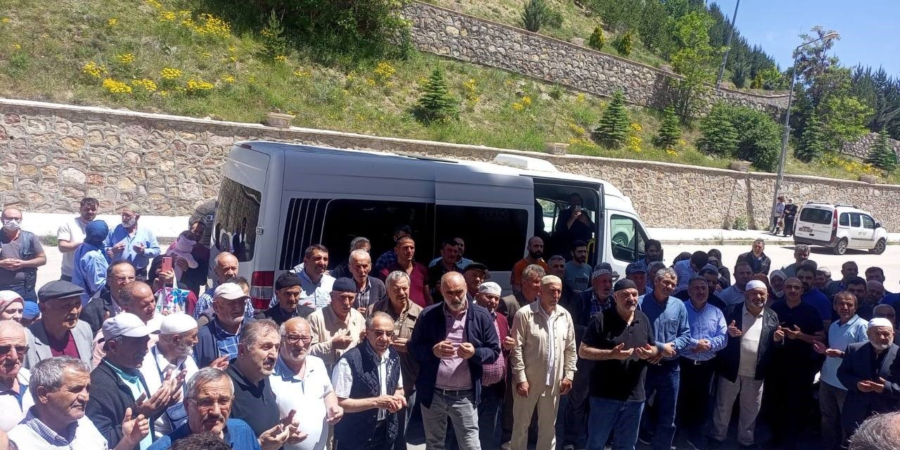 Hacı Adayları Bayburt’tan Dualarla Uğurlandı