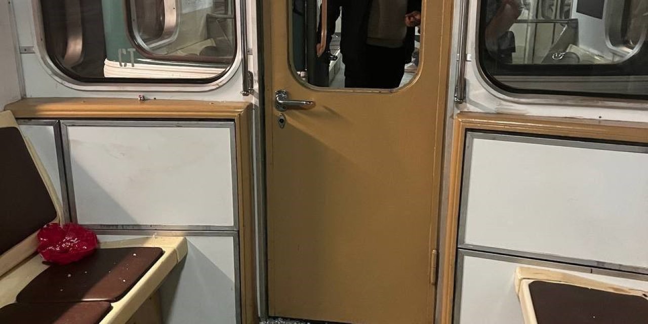 Moskova’da Metro Arızası: 171 Yolcu Tünelden Yürüyerek Çıktı