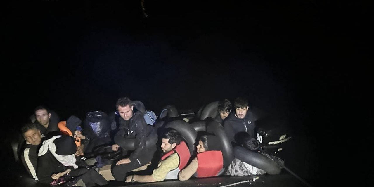 Ayvacık Açıklarında 14 Kaçak Göçmen Yakalandı