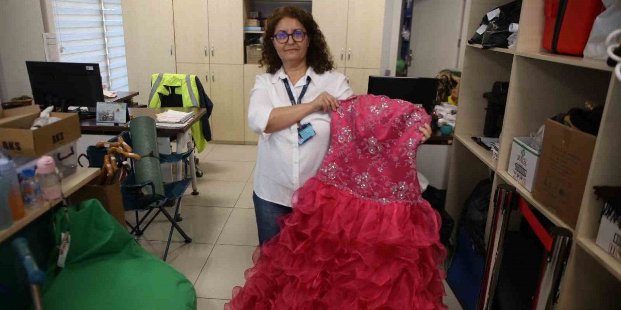 Kayıp Eşya Bürosu’ndaki Unutulan Eşyalar Gülümsetti