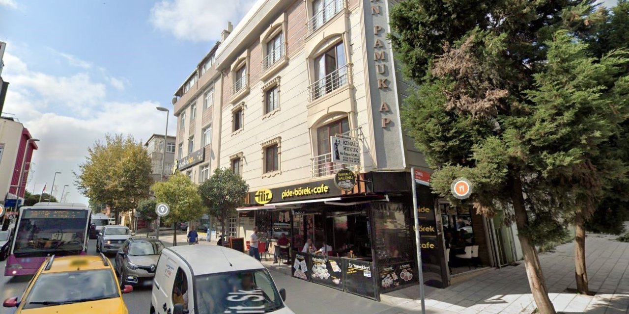 Küçükçekmece’de Çöken 3 Katlı Binanın Eski Fotoğrafları Ortaya Çıktı