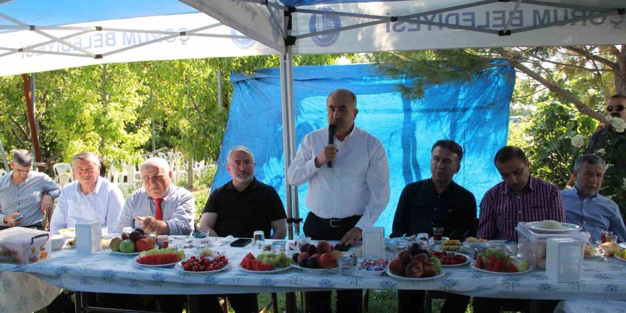 Ulu Çınarları Buluşturan Gelenek