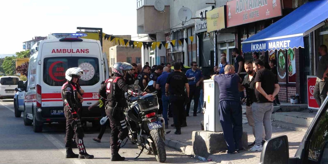Kayseri’de Bıçaklı Kavga: 1’i Ağır 4 Yaralı