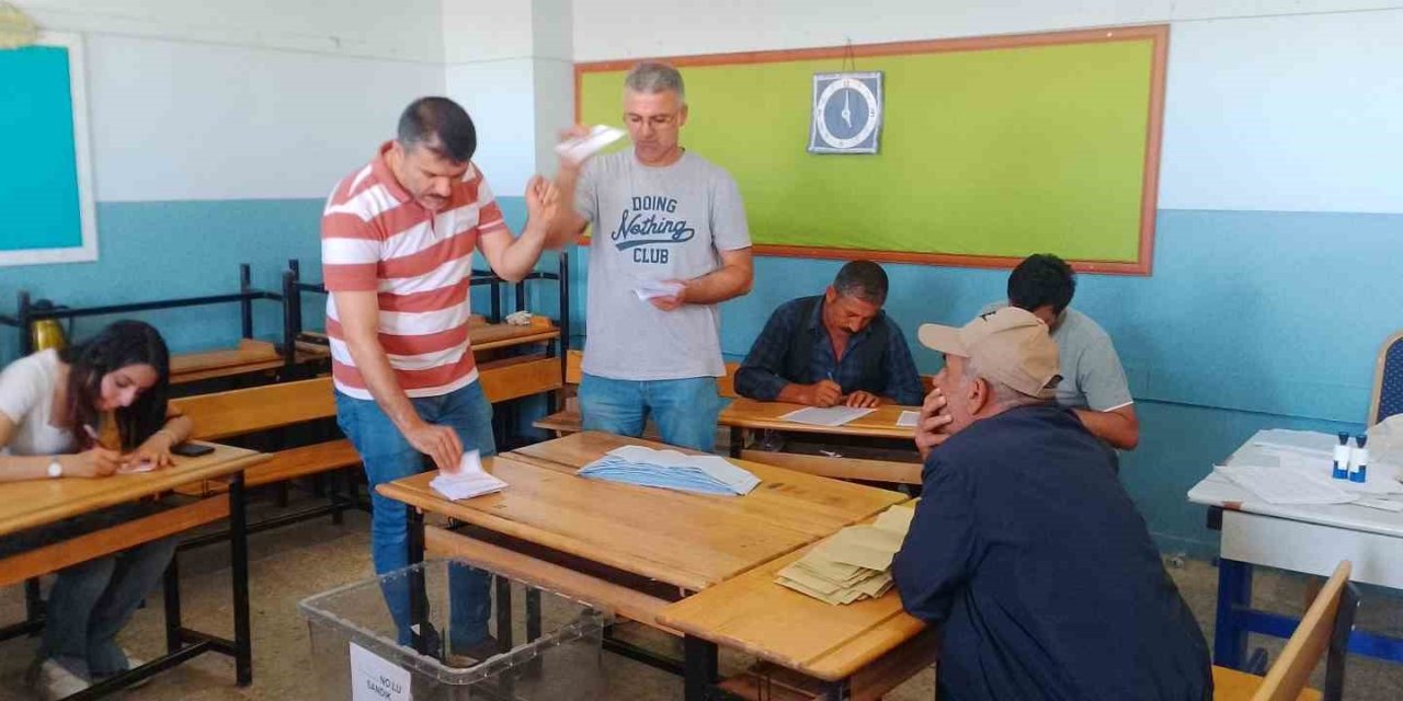 Seçimlerin Yenilendiği Hilvan’da Oy Sayma İşlemi Başladı