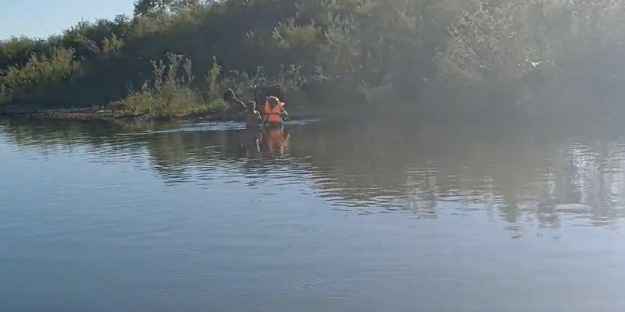 Bingöl’de Suların Yükselmesiyle Mahsur Kalan Vatandaş Kurtarıldı