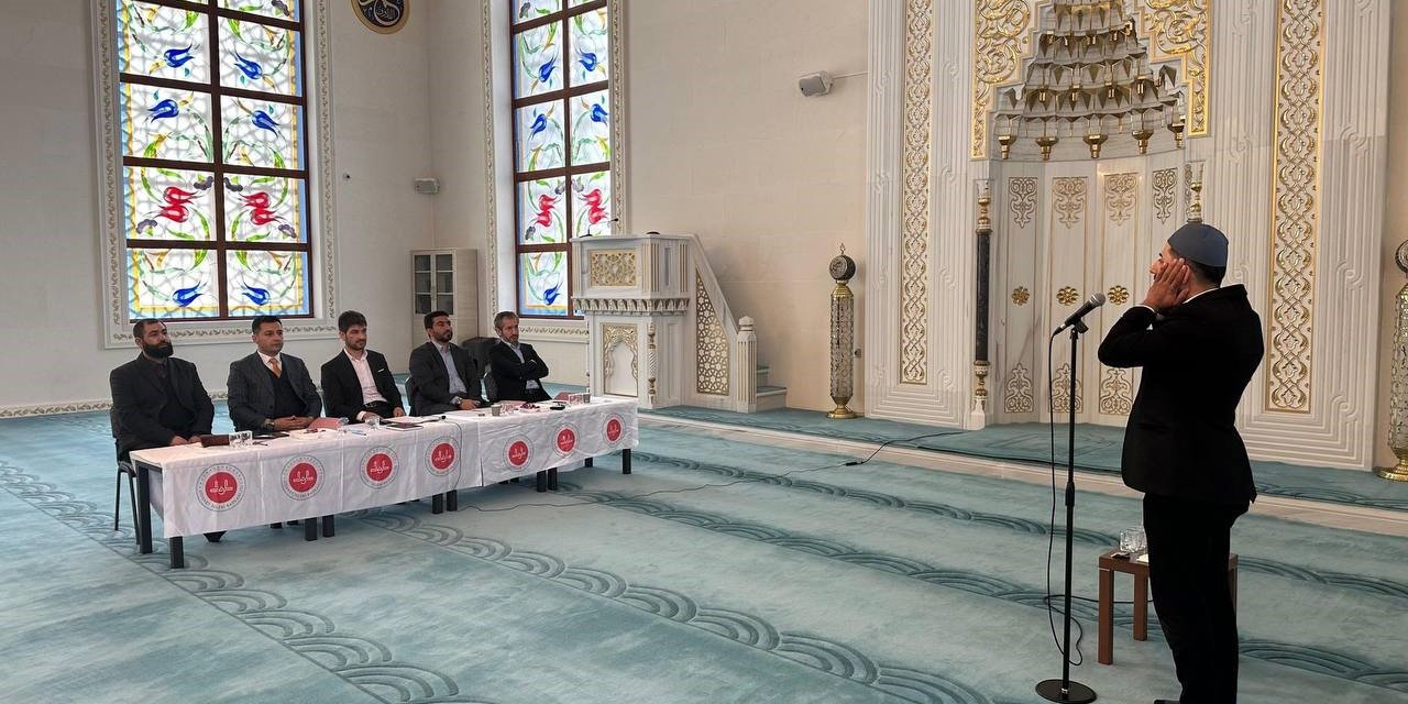Ezanı Güzel Okuma Yarışmasında İlçede Dereceye Girenler Belli Oldu