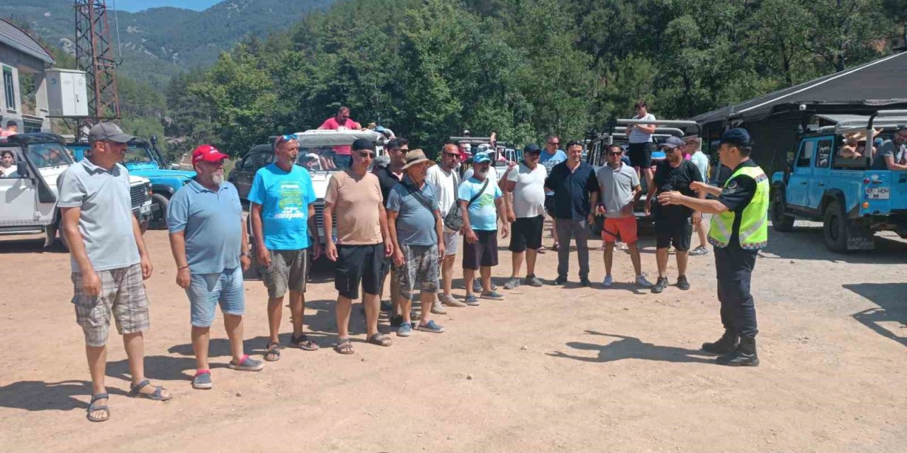 Safari Araçları Denetlenerek Yolcular Bilgilendirildi