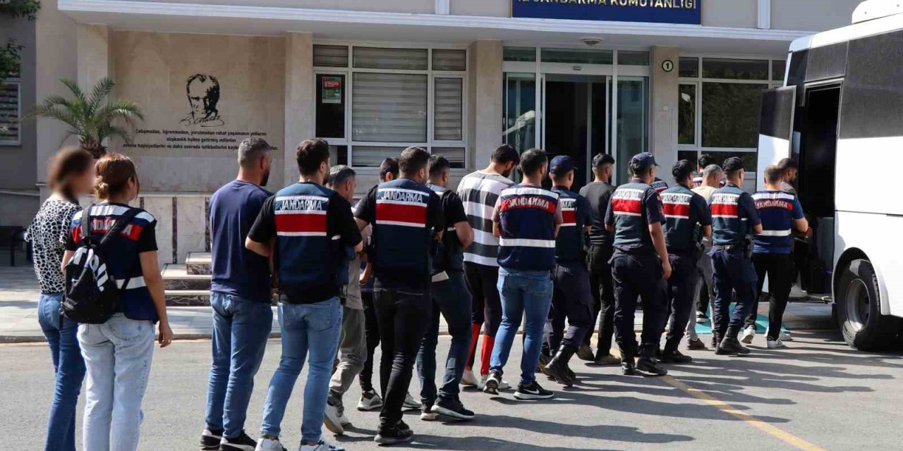Mersin’de Terör Örgütü Pkk’ya Operasyon: 12 Gözaltı