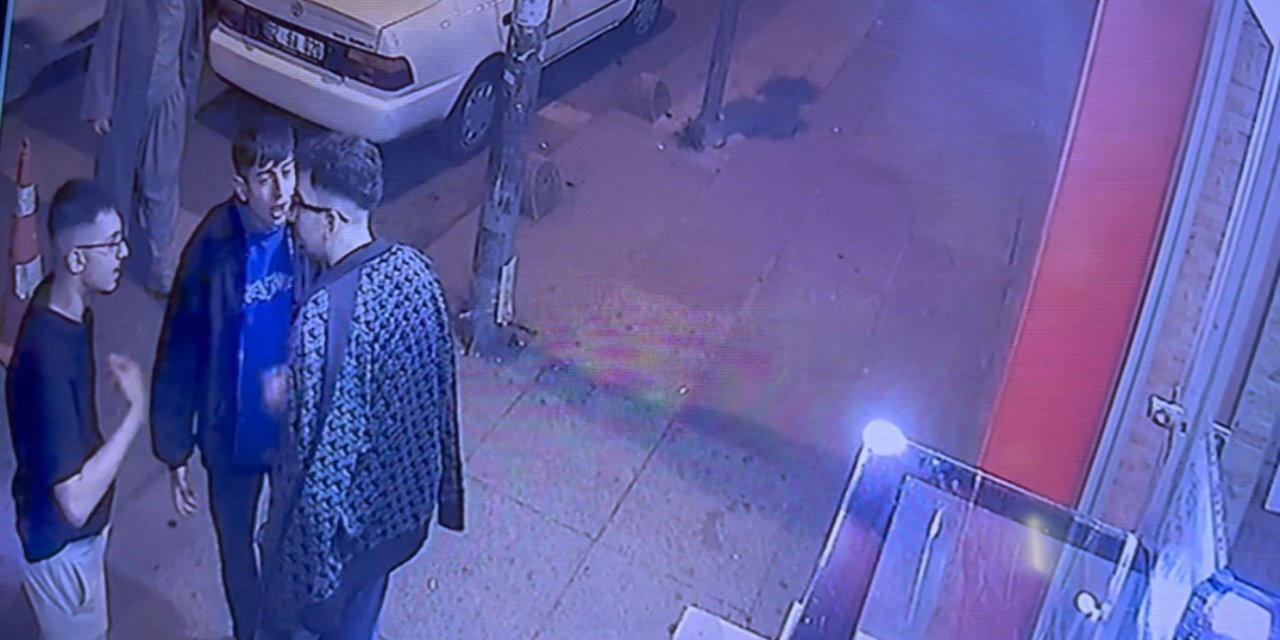 Sultangazi'de sokak ortasındaki tartışma kanlı bitti: 1 ölü 1 yaralı