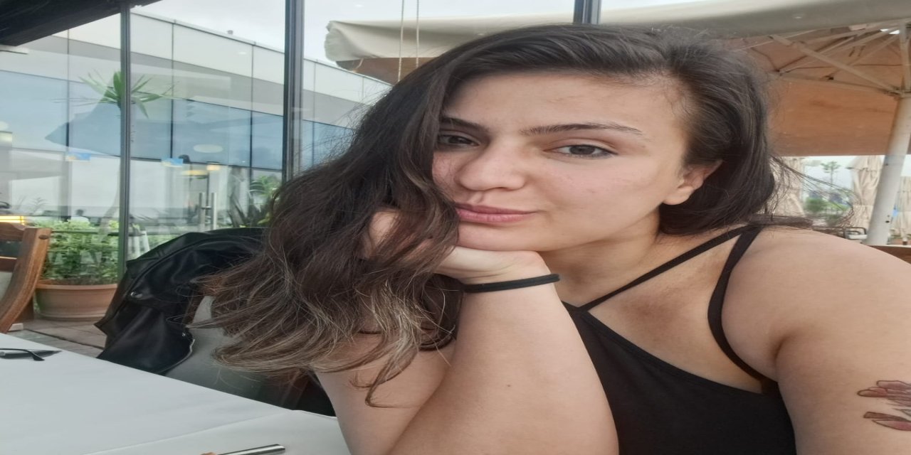 Kamyona çarpan otomobilin sürücüsü hayatını kaybetti