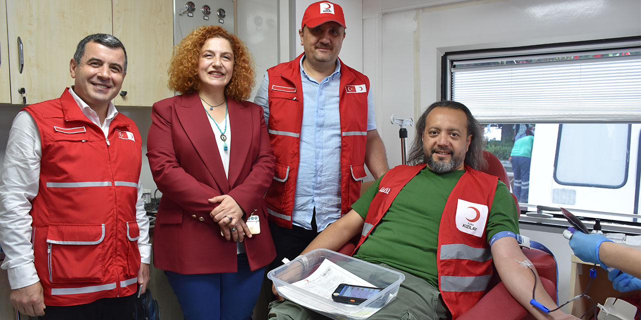 Trabzon'da kan bağışında bulunacak ilk 500 kişiye Trabzonspor forması hediye edilecek