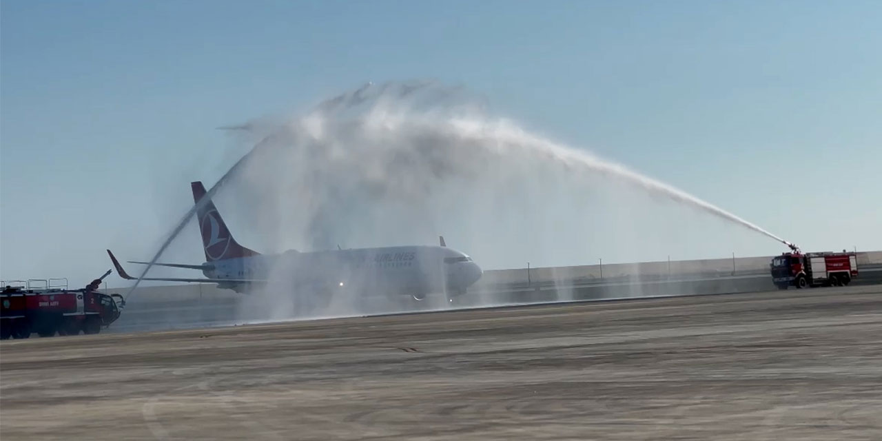 Bahreyn'den Rize'ye ilk charter seferiyle 155 yolcu geldi