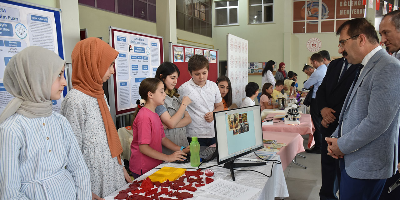 Artvin'de Bilim Şenliği düzenlendi
