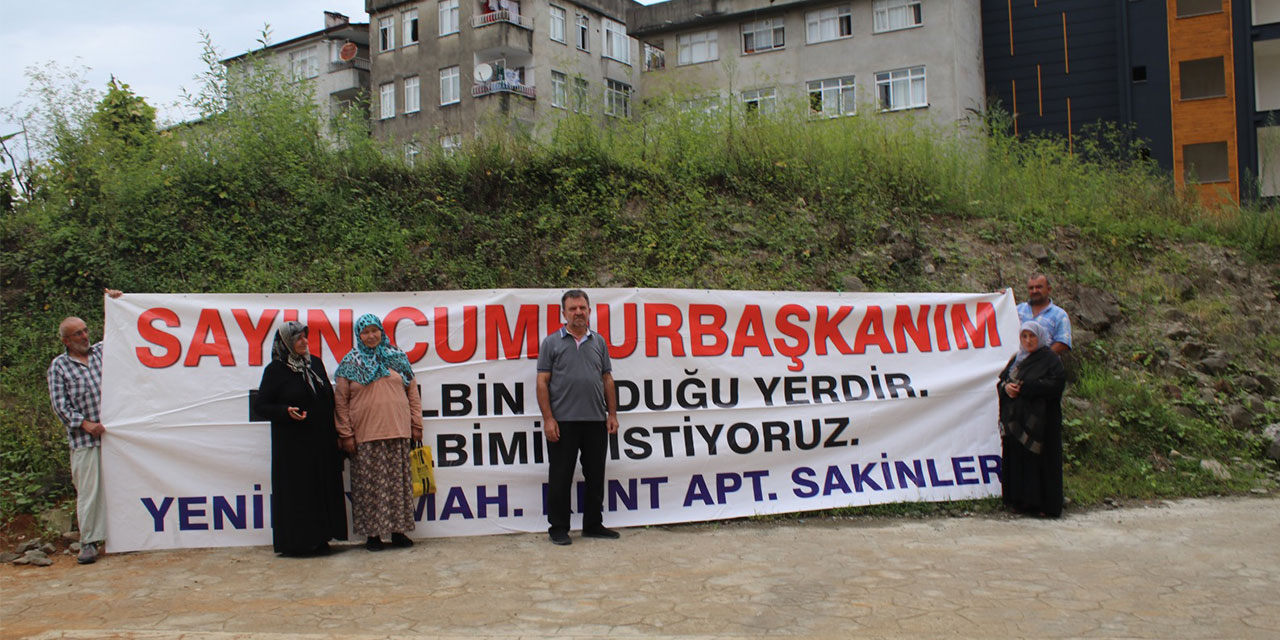 Rize’de boşaltılan 8 katlı binanın sakinleri 4 yıldır bekliyor