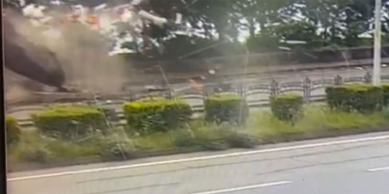 Rize'de Anne ile 2 oğlunun Öldüğü, Baba ile Oğlunun Yaralandığı Kaza Anı kamerada