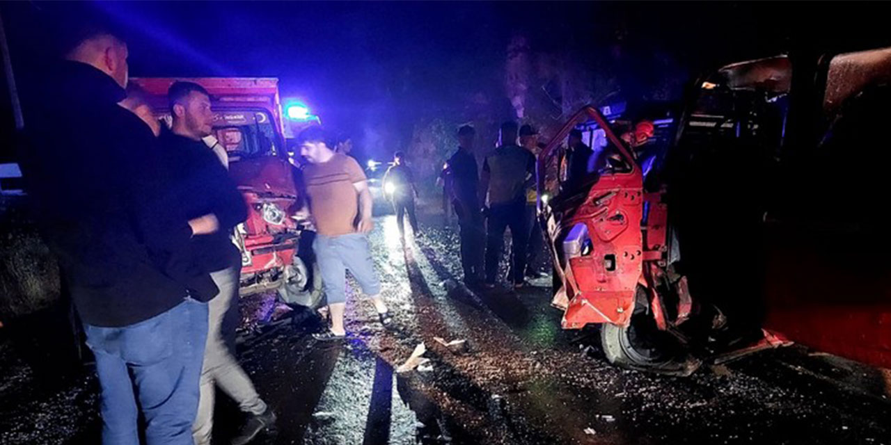 Rize’de Kamyonetler Çarpıştı 3 Yaralı