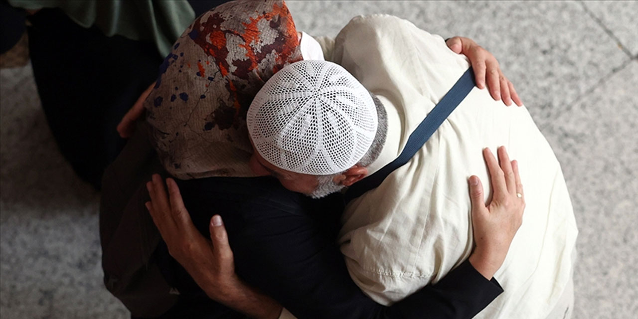 Hacıların kutsal topraklardan yurda dönüşü başlıyor