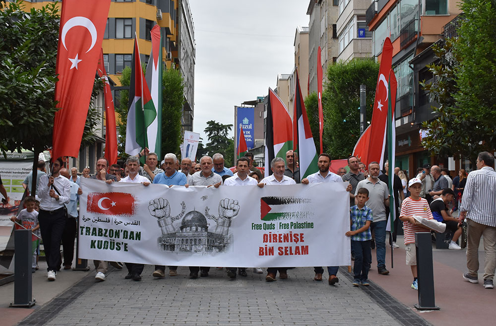 Trabzon'da Filistin'e destek yürüyüşü yapıldı