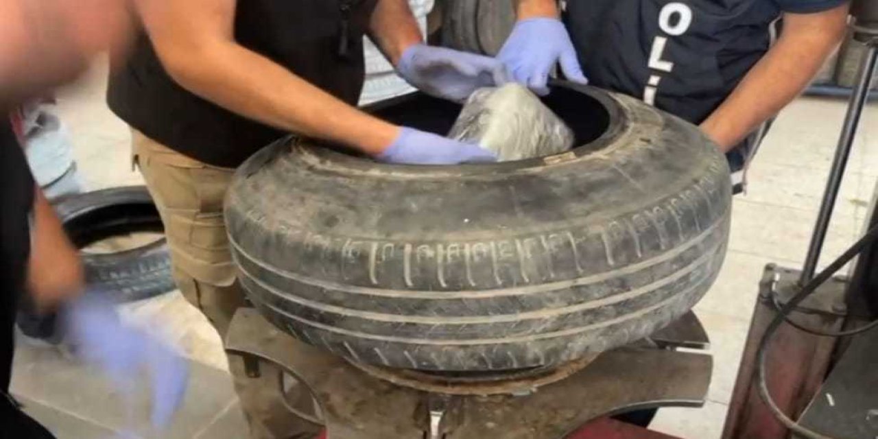 Yedek Lastiğe Gizlenen Uyuşturucuyu 'Linda' Buldu
