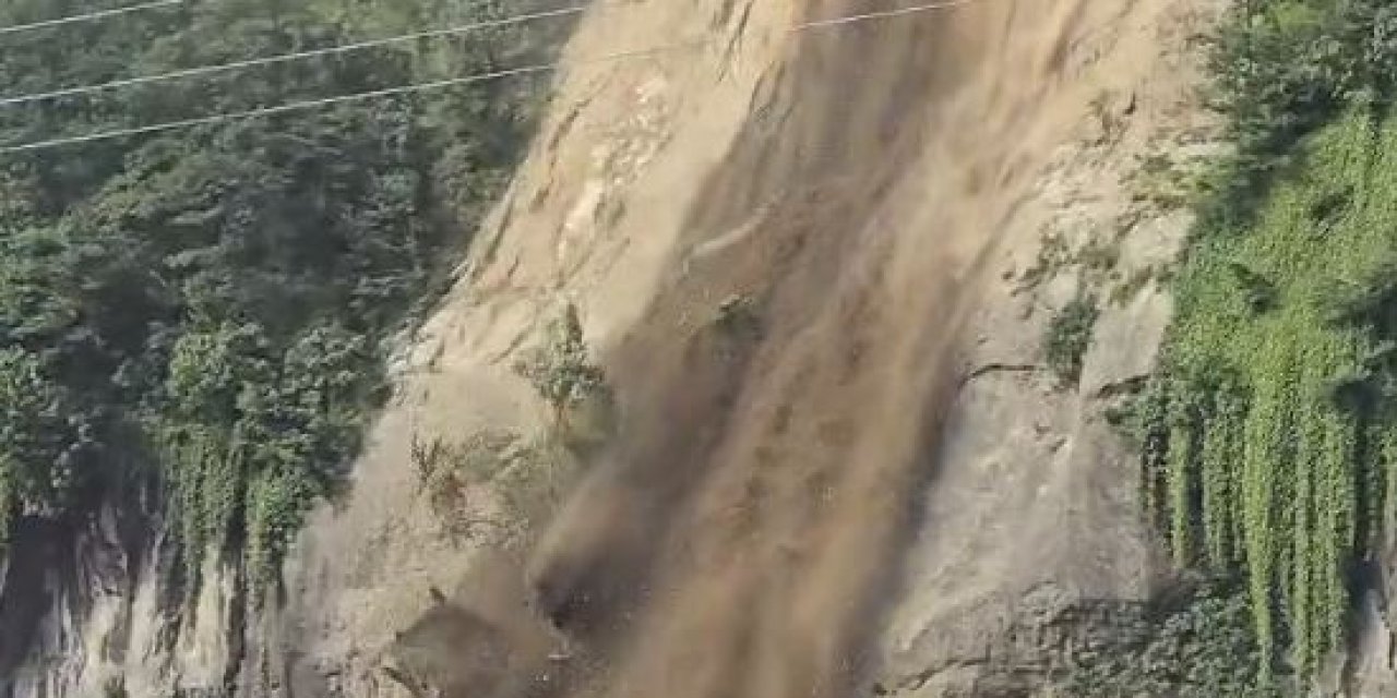 Rize’de Heyelan Kamerada