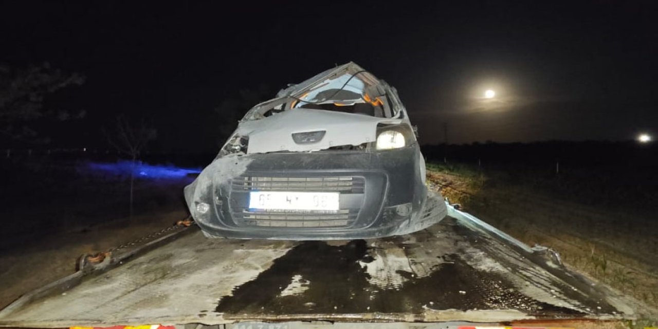 Konya'da Hafif Ticari Araç Devrildi: 3 Çocuk Öldü, 3 Yaralı