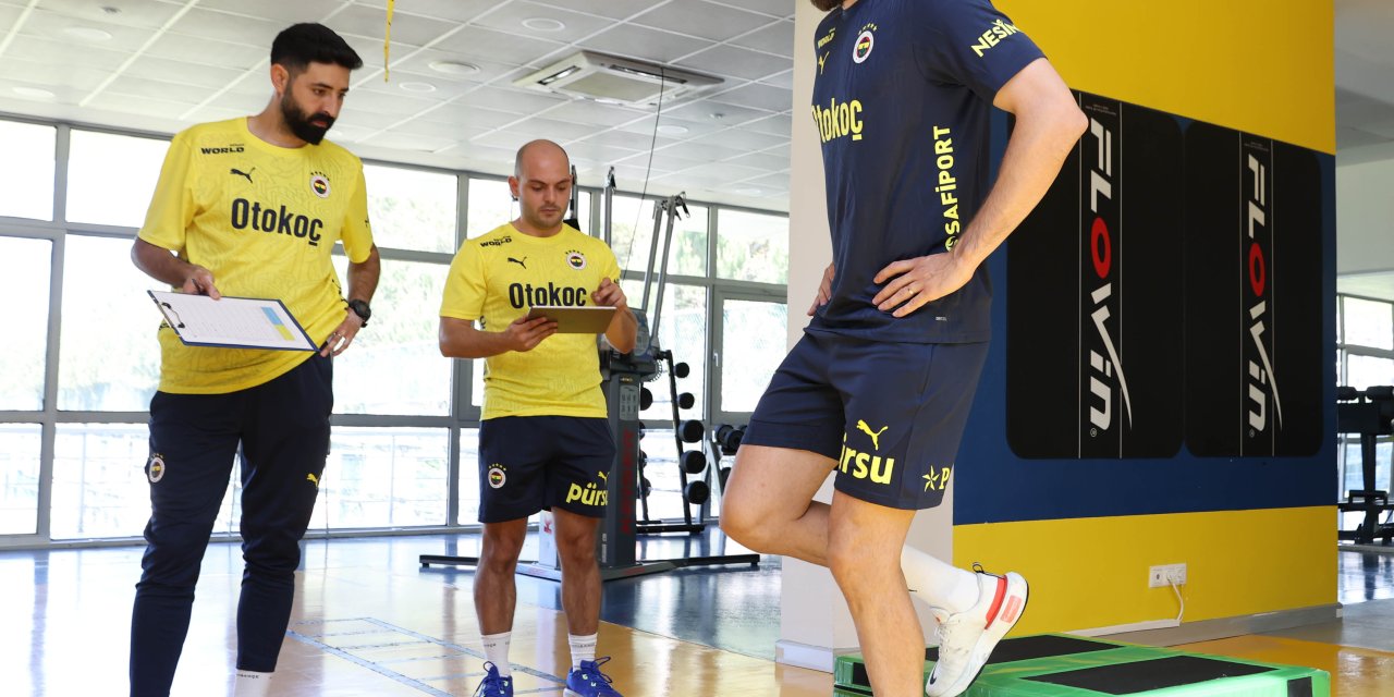 Fenerbahçeli Futbolcular Laktat, Kuvvet Ve Esneklik Testlerinden Geçti